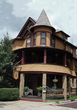 The Sea Gypsy Bed and Breakfast Inn main house