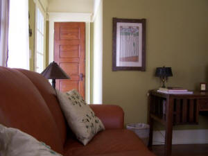 Sea Gypsy Bed and Breakfast Inn Elbert Hubbard Suite Living Room